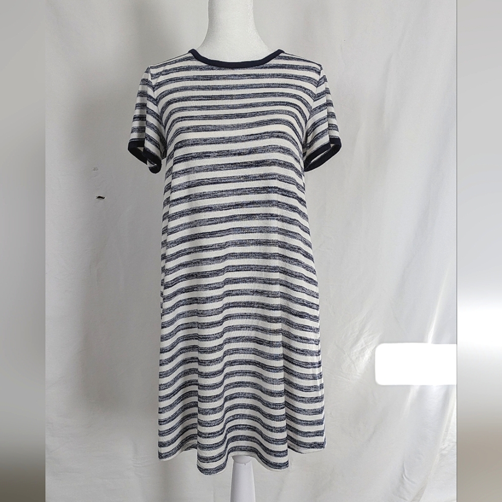Market & Spruce loose fitting T-shirt style dress - size M